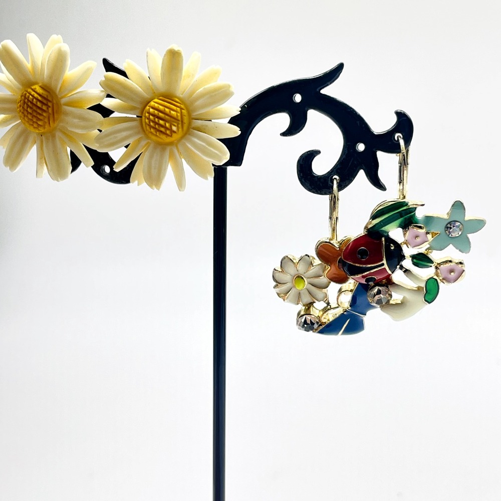 Vintage Earrings Lot of 2 Bug Floral Daisy Enamel Flower Statement Retro - Picture 14 of 16